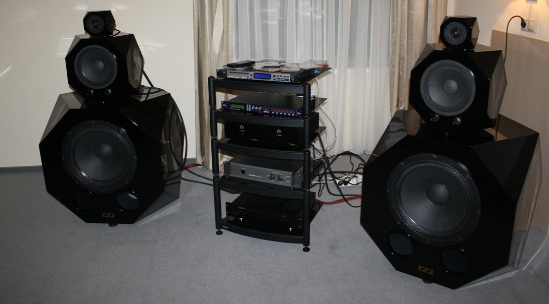 Slonov-Sound-Design.jpg Slonov-Sound-Design.jpg