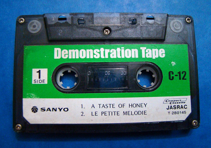 sanyo.jpg sanyo.jpg